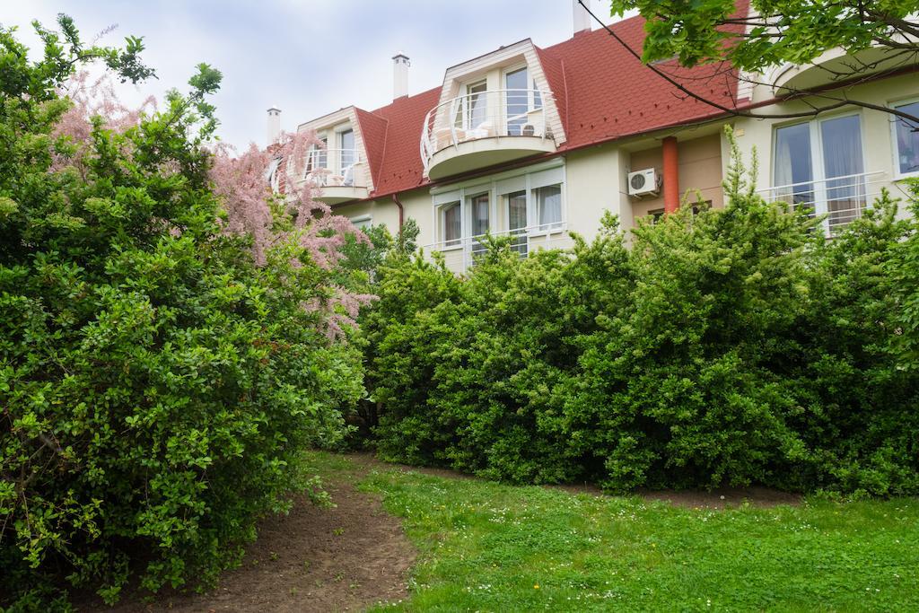 Illes Apartmanok Ii. Hajdúszoboszló Quarto foto